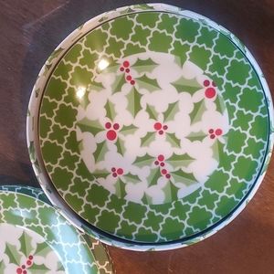 DII (Design Imports) set of Holly Sprig plates